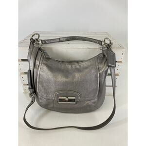 COACH 19303 MEDIUM SILVER METALIC LEATHER CROSSBODY BAG